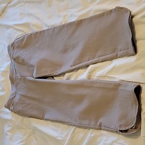 *3/$18 Women's tan Capri pants size 10P